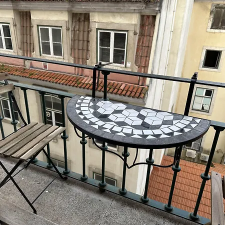 호스텔 비스타스 드 리스보아 *