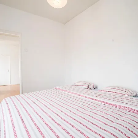 ビスタ デ リスボア ホステル *