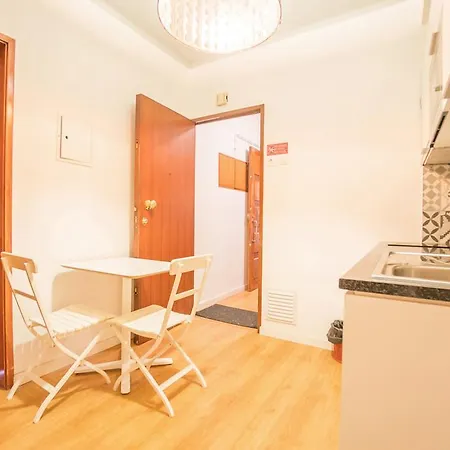 ホステル ビスタ デ リスボア *